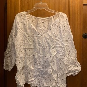 White shirt with spots, excuse wrinkles, iron=❤️